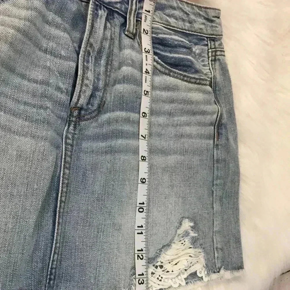 American Eagle Lace Distressed Denim Jeans Mini Skirt Light Wash Size 4 - Picture 6 of 6